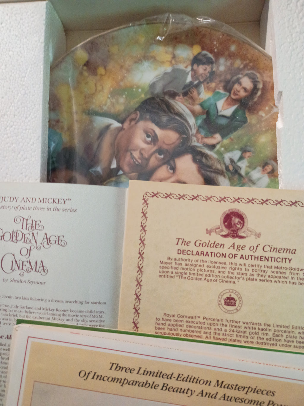 Vintage Collectibles – Antique Crystal, Tea Sets & Rare Finds