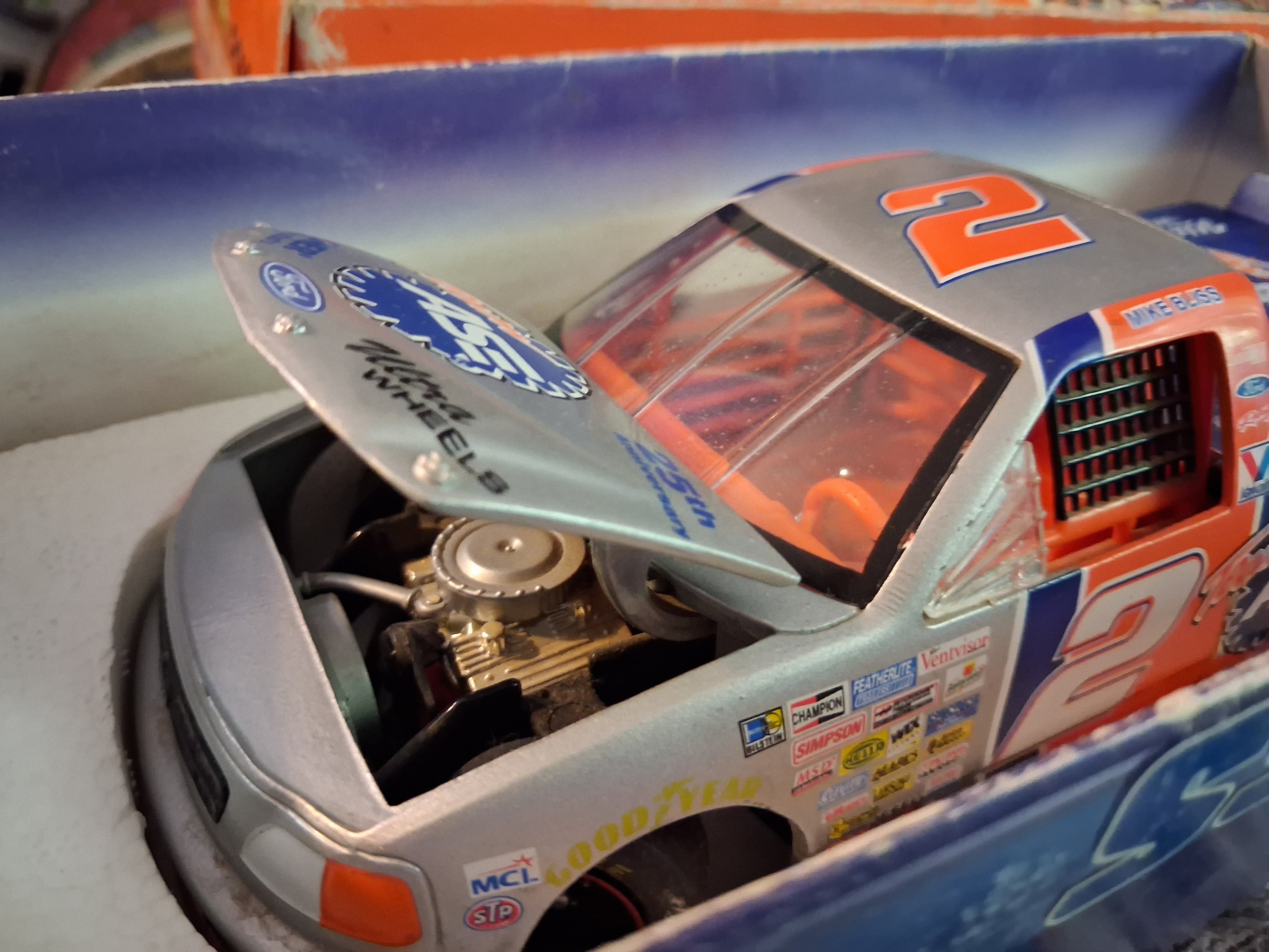 1/24 Scale NASCAR Diecast Cars – Dale Earnhardt Sr, Jr & More